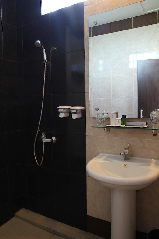 Hotel Roditha Banjarbaru Banjarmasin  Chambre photo